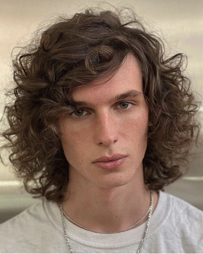 Long and Loose Haircut For Curly Hair