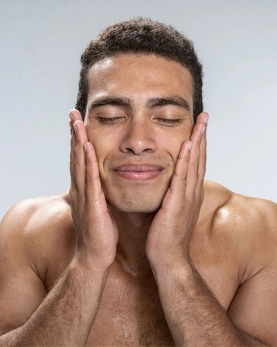 Heals Post Shave Irritation